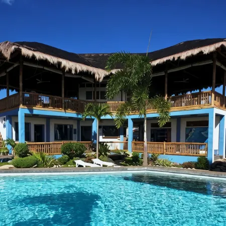 Liquid Dive Resort