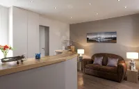 Hotel Douglas - Cheap