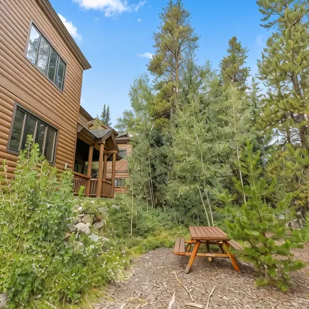 Streamside Retreat w/Creek and Mountain Views-Private Hot Tub overlooking creek
