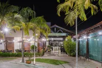 Avenida Hotel - Homestays