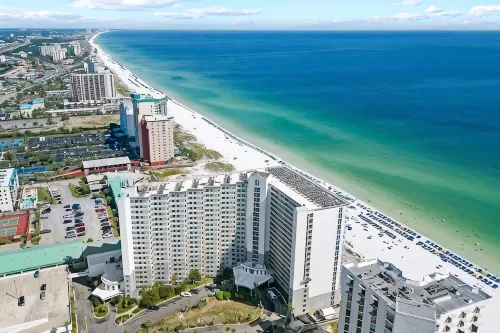 Pelican Beach Resort, Beachfront 10th Floor  , White Beach, Pool, WiFi, Cable TV - 4-Star