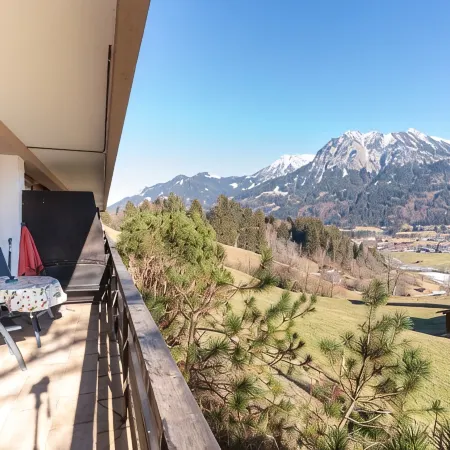Alpenjuwel Oberstdorf – Mountain Views, Balcony & Sauna, Lift Pass, Dog Friendly