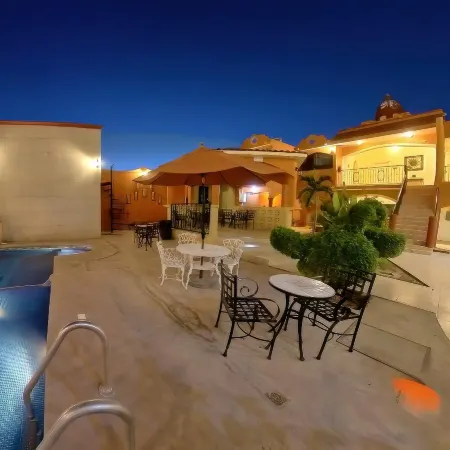 Hotel Oasis