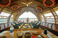 Marvel Cruise - House Boats