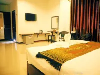 Dongsay Hotel Thakhek Hoteles cerca de MAG Visitor Information Centre, Thakhek