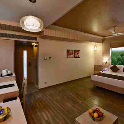 Sarovar Portico Sasangir Rooms