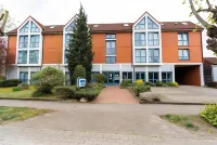 Hotel am Kamp Отели в г. Латцен