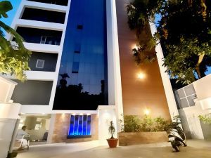 Iswarya Residency