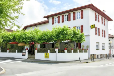 Hôtel Auberge l'Estanquet Các khách sạn gần Abbaye Notre Dame de Belloc