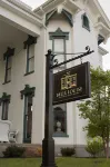 Belle Louise Historic Bed & Breakfast Hotels near Kroger