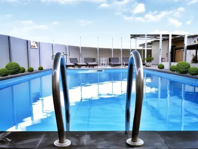Grand Elite Hotel Pekanbaru Hotels near Gedung Serbaguna Politeknik Caltex Riau