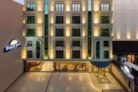 Days Inn by Wyndham Istanbul Bomonti Hotel in zona Abidin Gun Ilkogretim Okulu