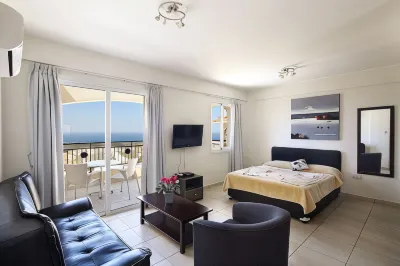 Club St. George Hotels in 