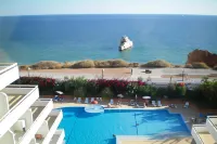 Hotel Luar