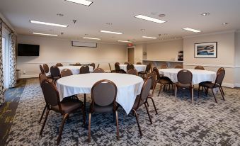 Best Western Plus University Park Inn  Suites