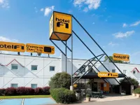 Hotelf1 Nîmes Ouest Hotels in Bernis