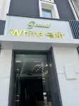 Grand WHITE SUIT Hotel