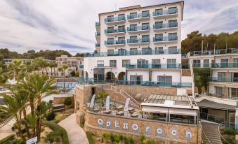 Portodrach Aparthotel & Suites