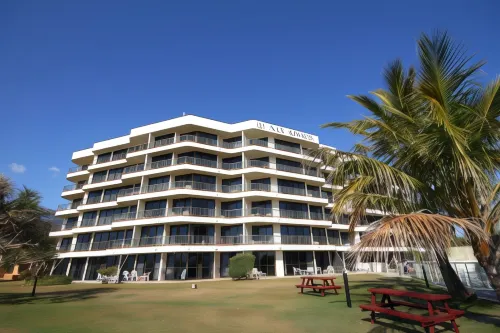 San Simeon Beachfront Apartments Tugun