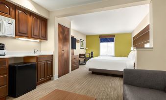 Holiday Inn Express & Suites Philadelphia - MT. Laurel
