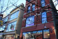 Ruby Room Hotels near Myopic Books