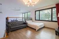 Geoje Theview Kids Poolvilla