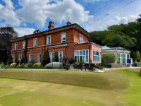 The Upper House Hotels in Yarnfield