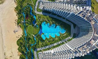 The Empyrean Cam Ranh Beach Resort