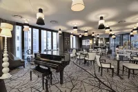 Davinci Hotel on Nelson Mandela Square