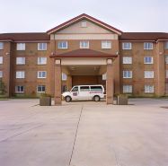Woodlands Inn & Suites