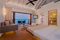 Cocoon Maldives - All Inclusive Hotels in Maabinhuraa