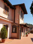 Azienda Agricola Sinisi Hotels near Centro Commerciale La Palma