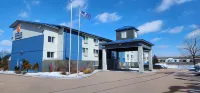 Comfort Inn & Suites Hotels in Shakopee