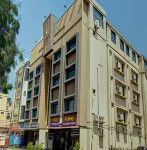 Kasturi International Hoteles cerca de Shri Gram Daivat Hanuman Mandir, Mehkar 585416