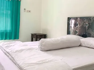 Griya Fadamas Syariah Near Taman Hijau Demangan Madiun Mitra RedDoorz Отели в г. Мадиун