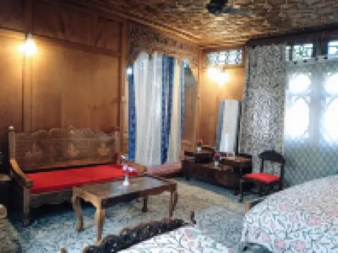 Jacqueline Houseboat