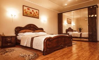 Kotorosl Hotel