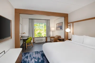 Fairfield Inn & Suites Columbia Downtown Отели рядом с достопримечательностью «Ривербанкс Зу энд Гарден»