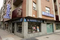 Hostal Hispanico II Hotels in Pedrosillo el Ralo