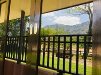 Wopakok Hotel and Restaurant Hotel di Champasack