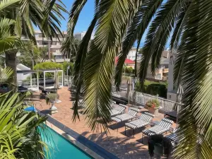 Romney Park Luxury Apartments by the Stay Collection