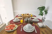 CLH Suites Domingos Ferreira - Desayuno