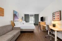 Spark by Hilton Calhoun Hotels in Calhoun