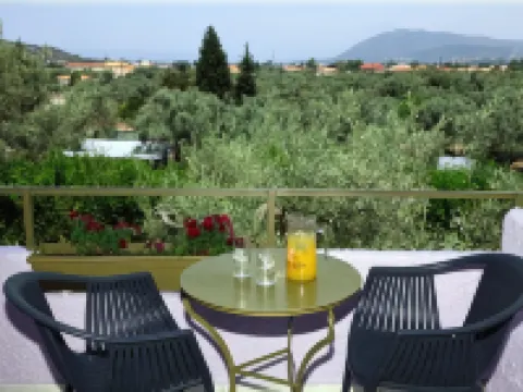 Summer House Louisa Hotels in Lygia