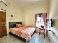 Surabaya Homey Near Unair Syariah Hotels in Tambaksari
