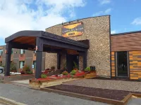 質量飯店 福特弗朗西斯 Scenic River Mall附近的飯店