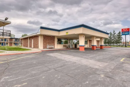 Suburban Studios Neenah-Appleton