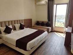 Hotel Tarun Palace, Bhopal