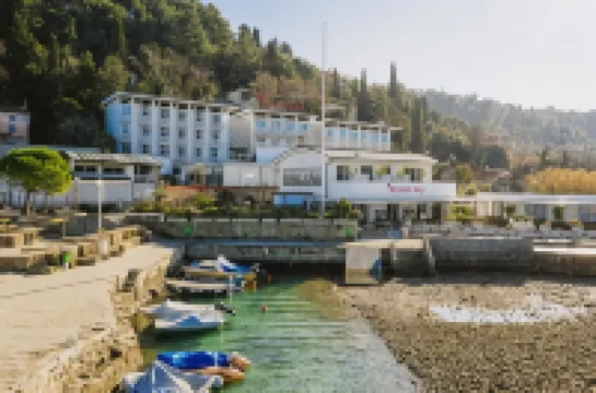 Barbara Piran Beach Hotel