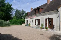 Logis Auberge de Launay Hotels in Cangey